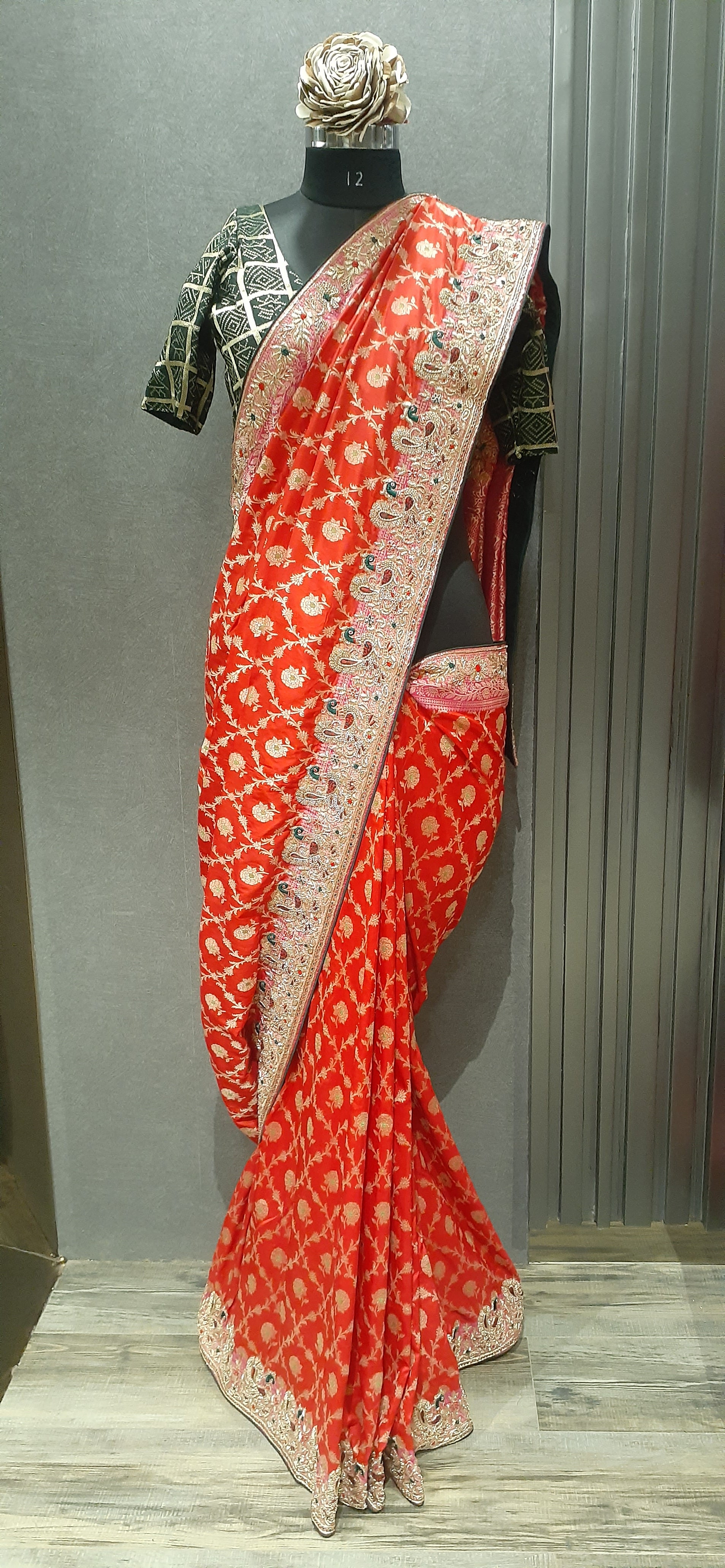 Red banarasi bridal on sale saree