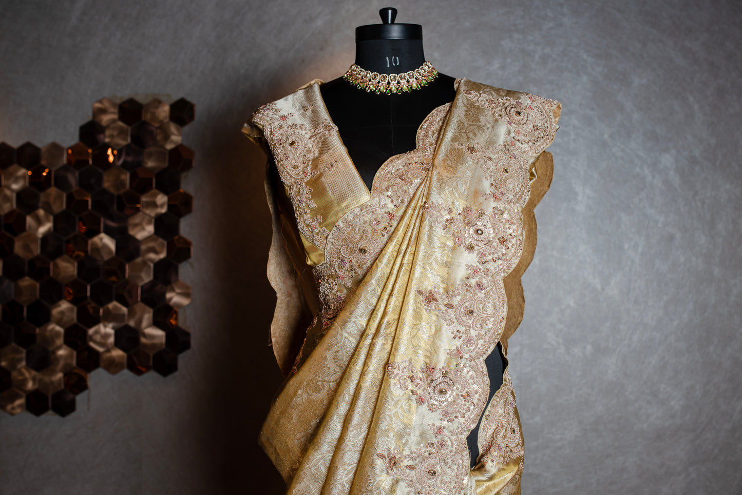 HANDCRAFTED BROCADE SAREE SS-1393