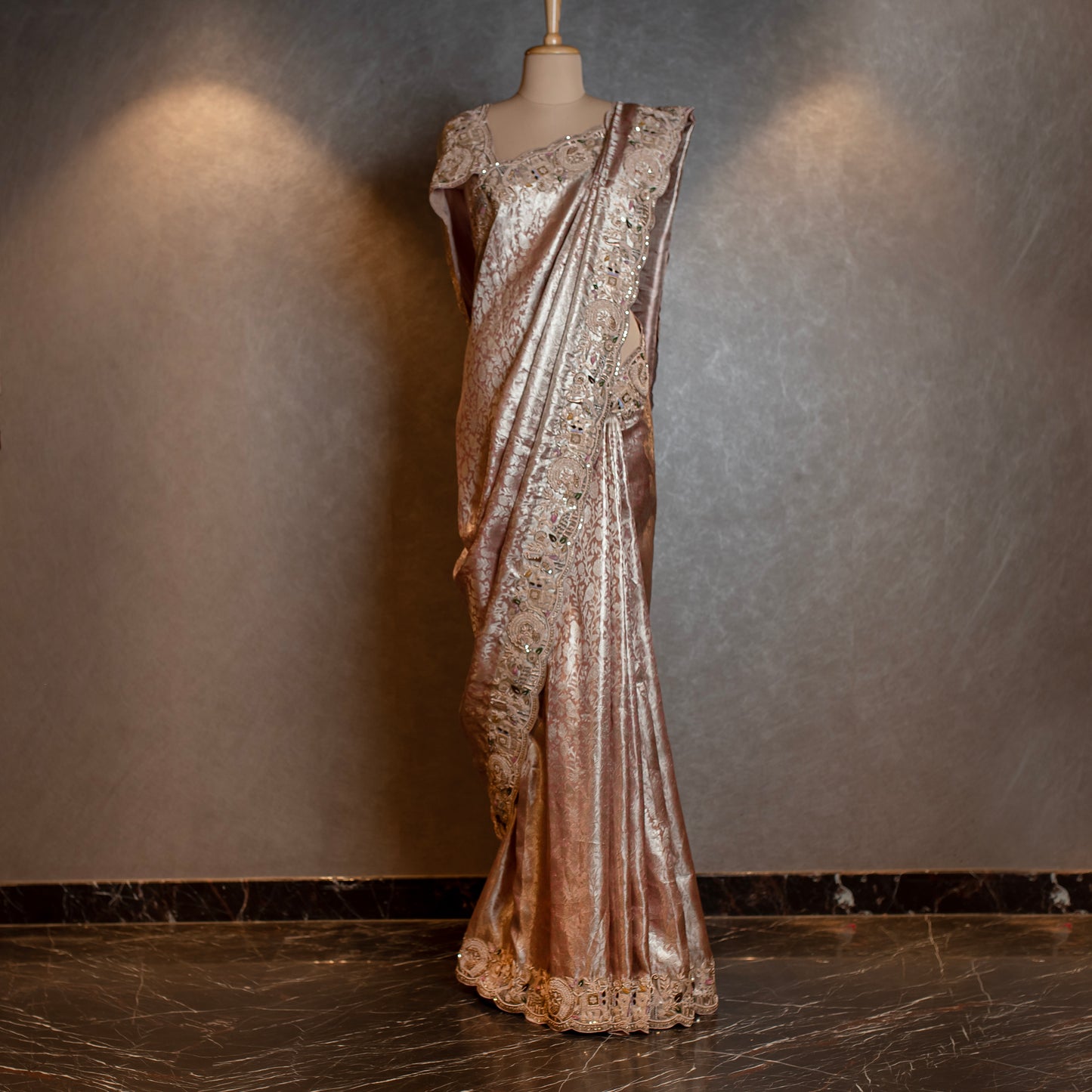 BEAUTIFUL HANDEMBROIDERED BROCADE SAREE SS-957